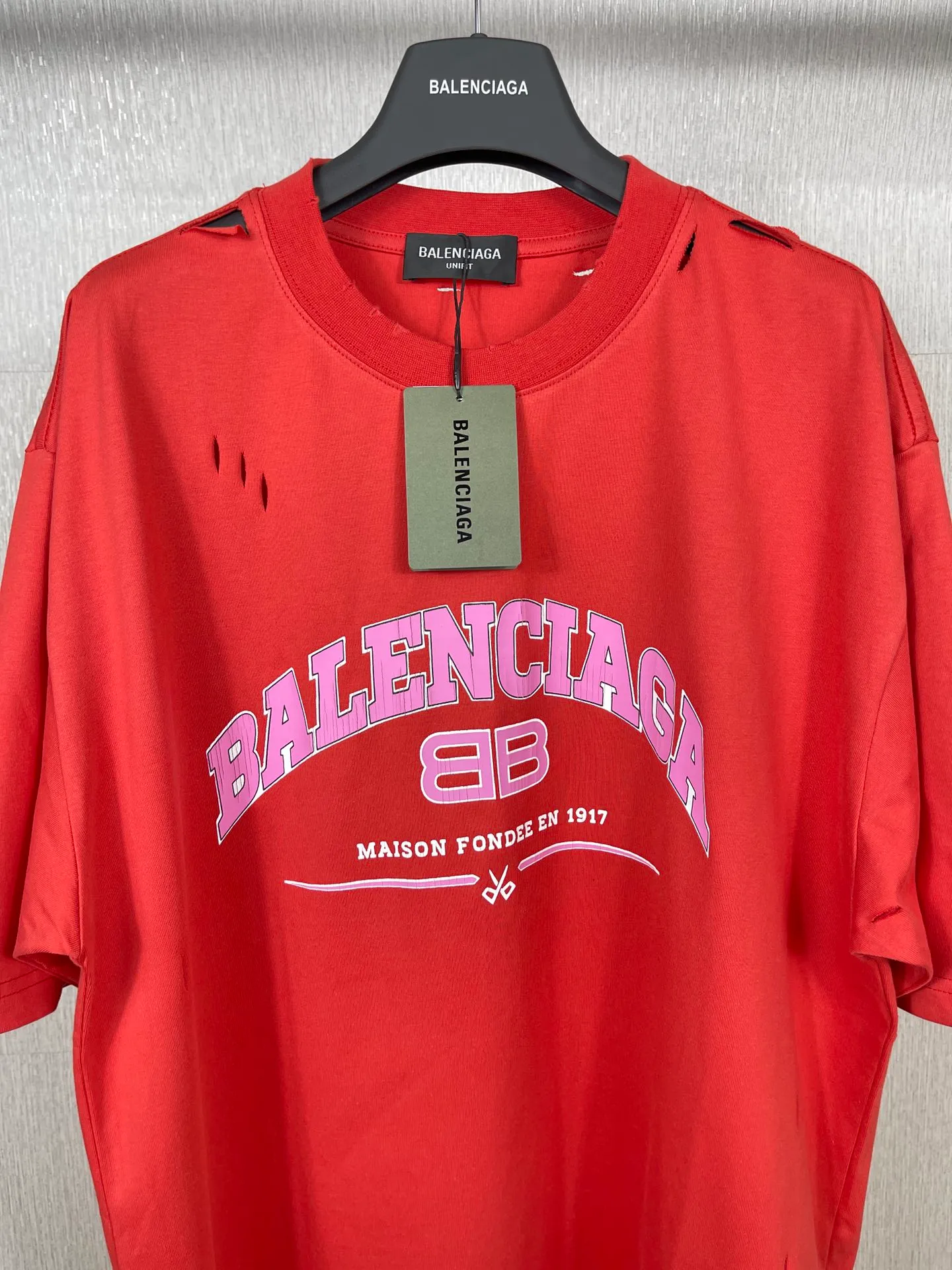 【 . Quality】BALENCI*GA/ .BB LOGO T . . ZP . 260 ， . ， ， 。Classic ， . ， ， 。 . ， 。 ， ， ， OS . Same Style。 ：BL 223012 ： . Blue. White.Red Size：XS L